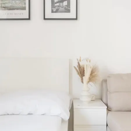 Cozy & New Peace Sq. 아파트 *