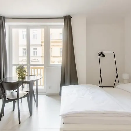 Cozy & New Peace Sq. شقة براغ